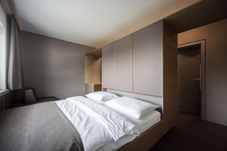 Hotel Residence Alma Paramount Suites