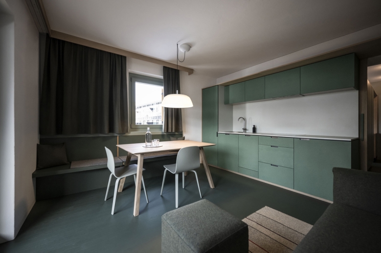 Hotel Residence Alma Paramount Suites