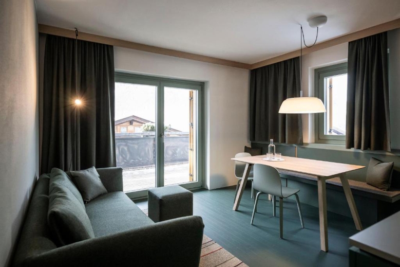 Hotel Residence Alma Paramount Suites