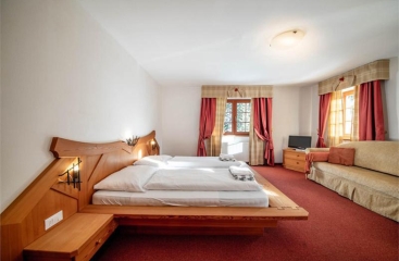Skihotel Weiberhimml ***