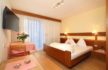 Hotel Garni Savoy ***