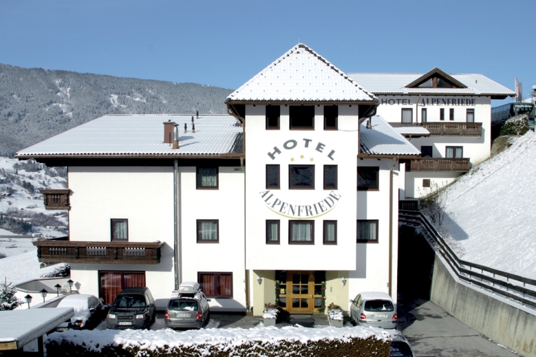 Hotel Hotel Alpenfriede  se skipasem