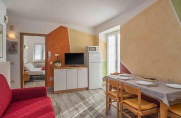 Apartmnov dm De Carli ***