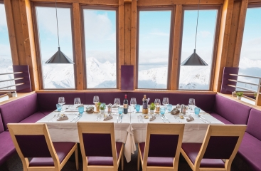 Hotel Glacier Grawand SKI OPENING ***