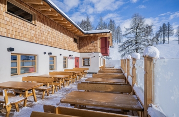 Apartments Prati di Croda Rossa ****