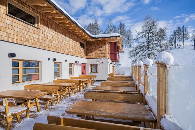 Hotel Apartments Prati di Croda Rossa