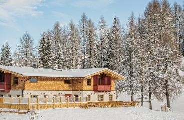 Apartments Prati di Croda Rossa ****