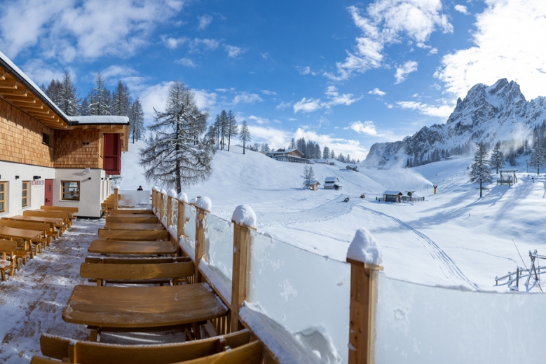Hotel Apartments Prati di Croda Rossa