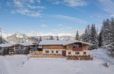 Apartments Prati di Croda Rossa ****