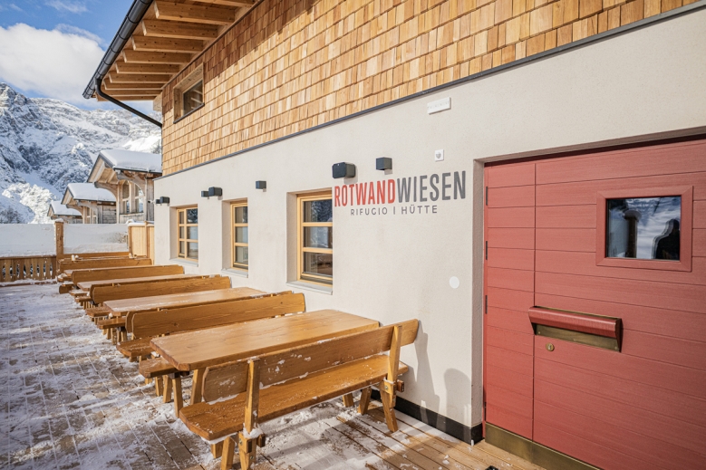 Hotel Apartments Prati di Croda Rossa