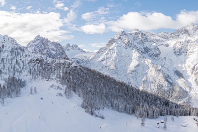 Hotel Apartments Prati di Croda Rossa
