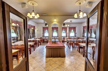 Hotel Tripi se skipasem ***