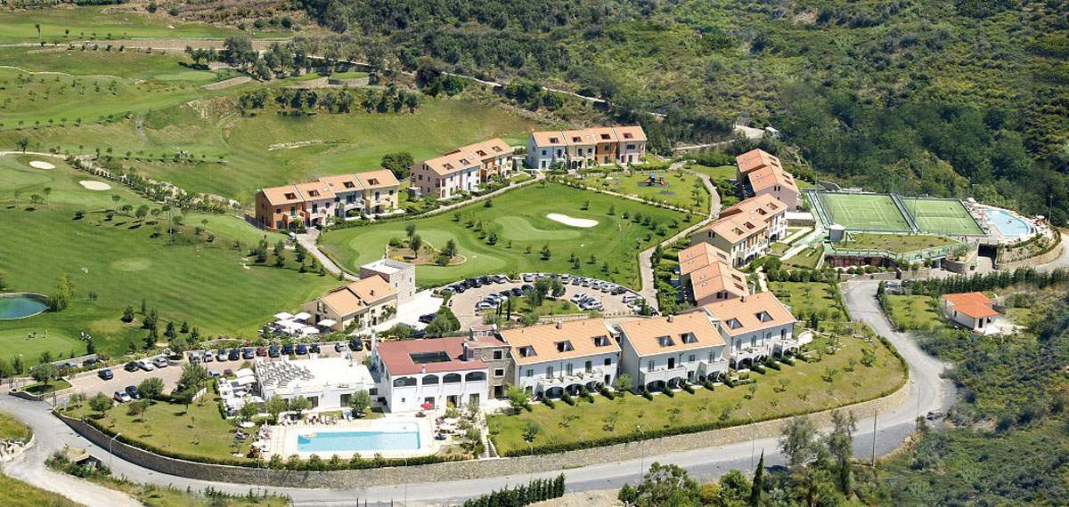 Apartmány Castellaro Golf Resort