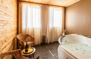 Retro Hotel Jiskra ***  balek Jiskiv Silvestr na horch