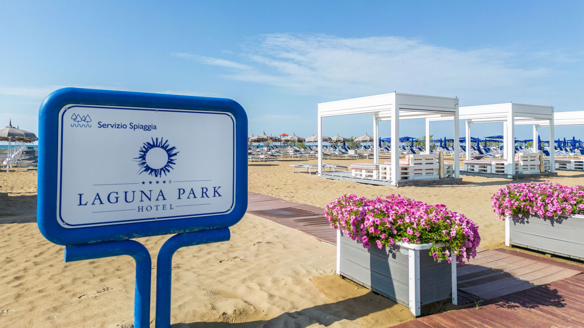 LAGUNA PARK HOTEL 13