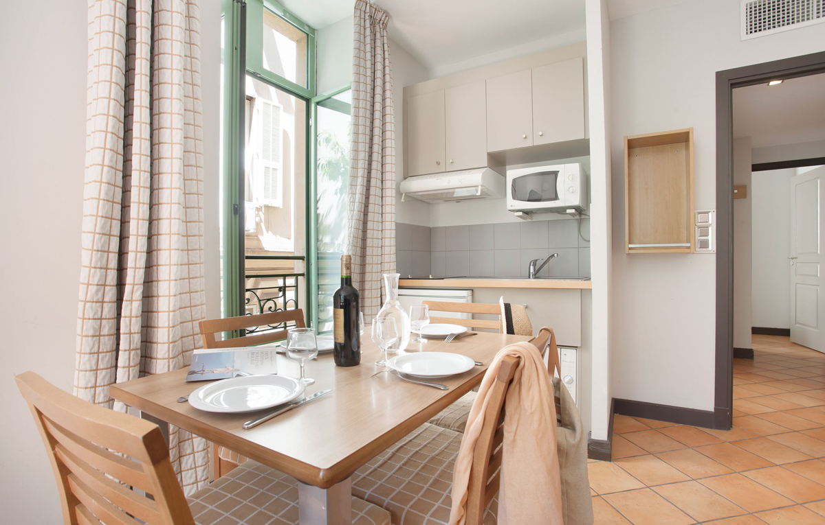 Aparthotel Nice Centre 9