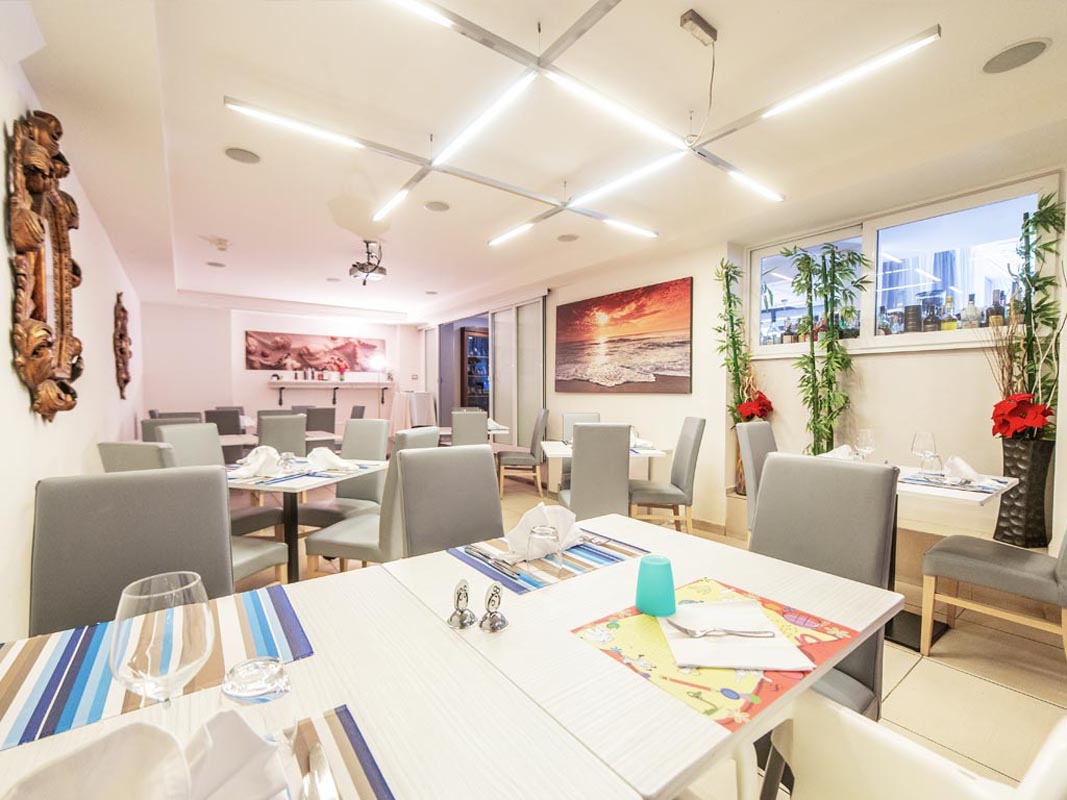 Hotel Ferretti Beach 3