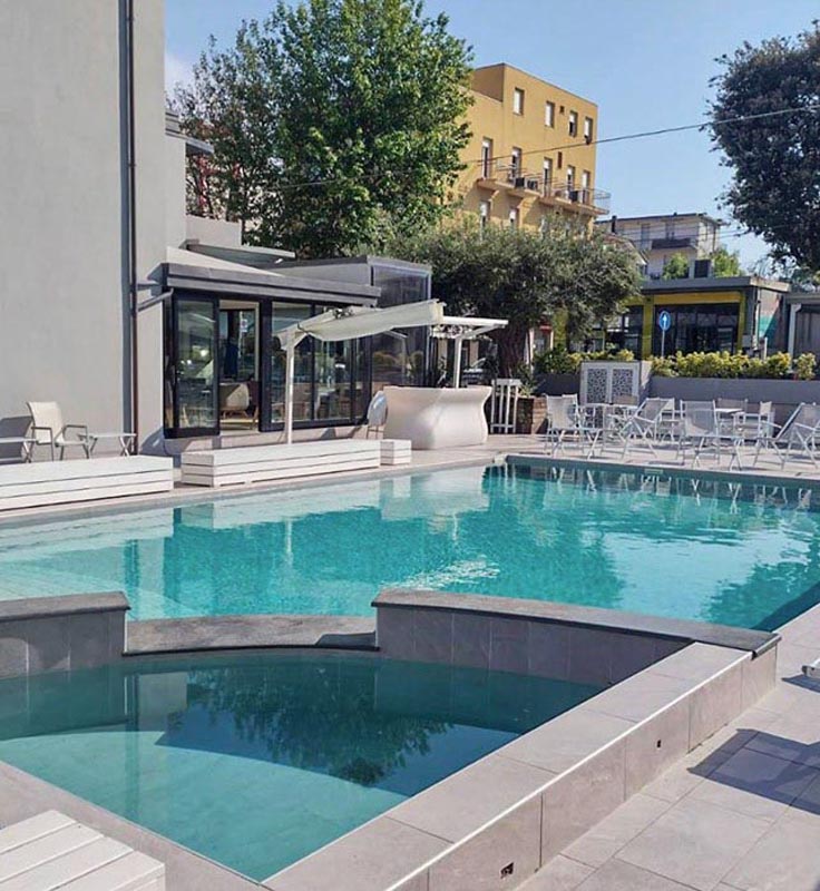 Hotel Ferretti Beach 4