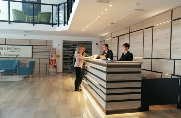 Hotel Alpina pololetn przdniny se skipasem