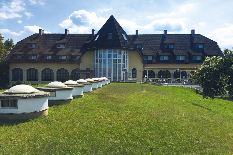 Hotel Hotel Familia autobusem