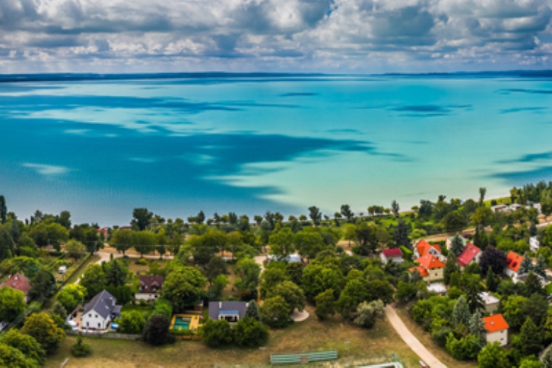 Hotel Hotel Familia autobusem