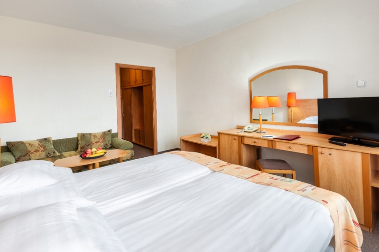 Hotel Hotel Freya autobusem