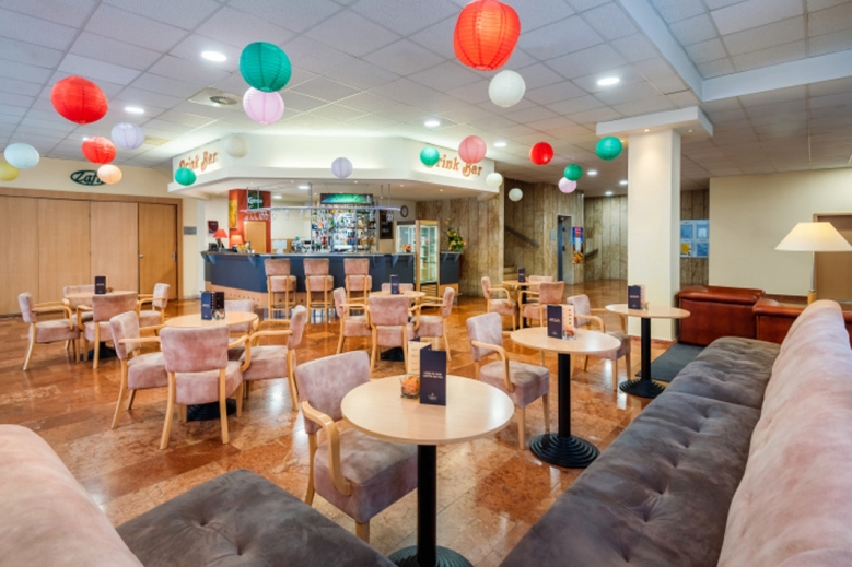 Hotel Hotel Freya autobusem