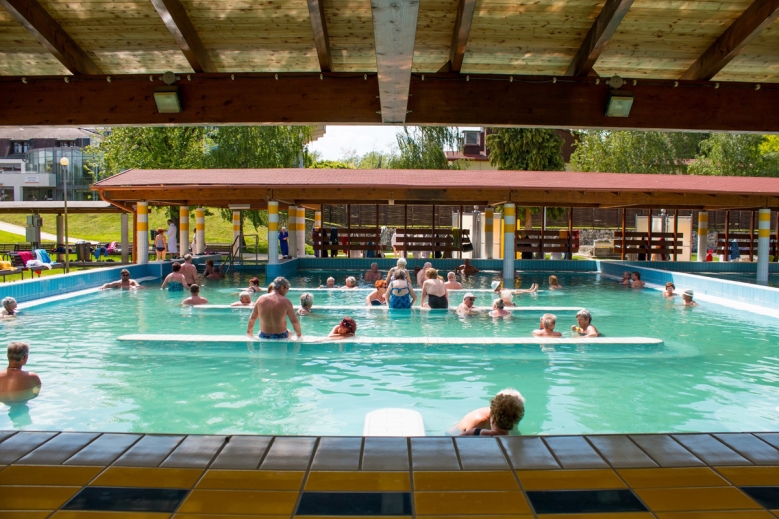 Hotel Hotel Freya autobusem