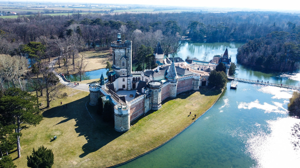 Hotel Freya autobusem 43