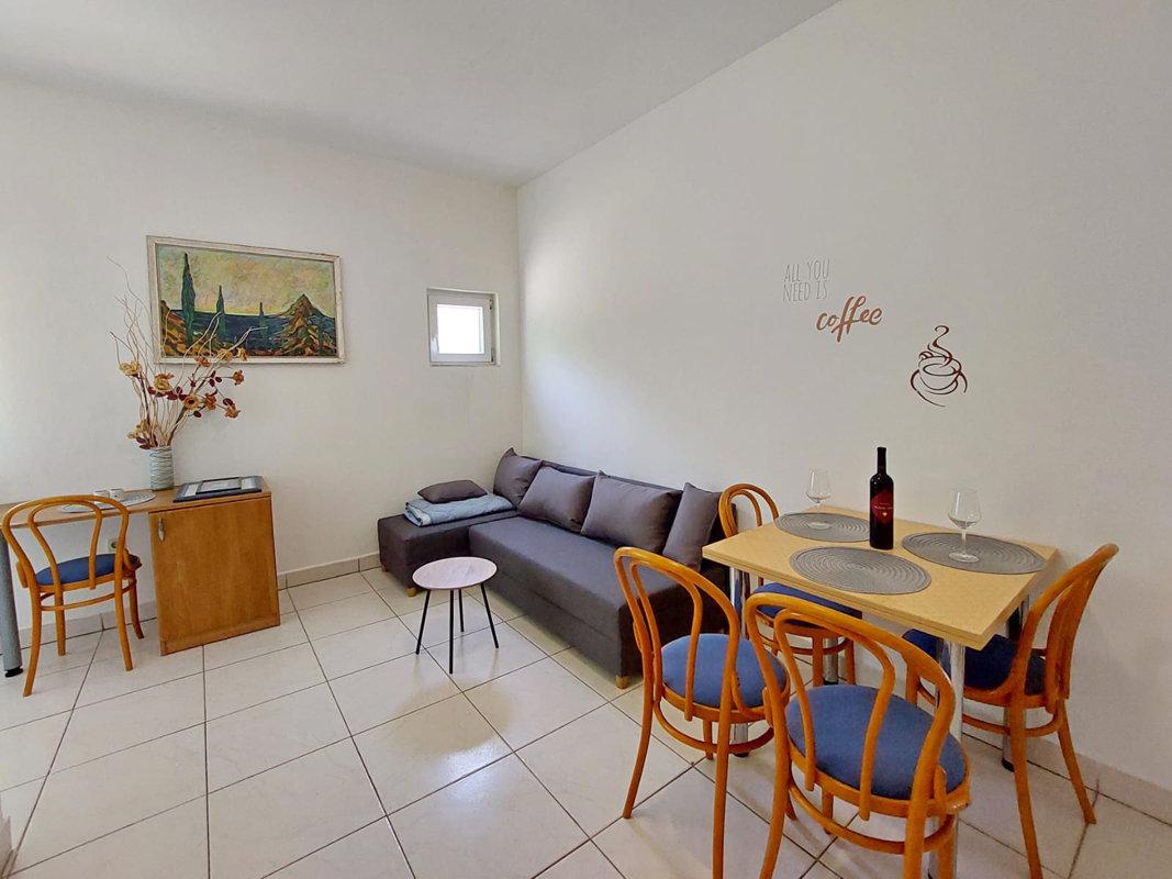 Vila Gradac s polopenzí 2