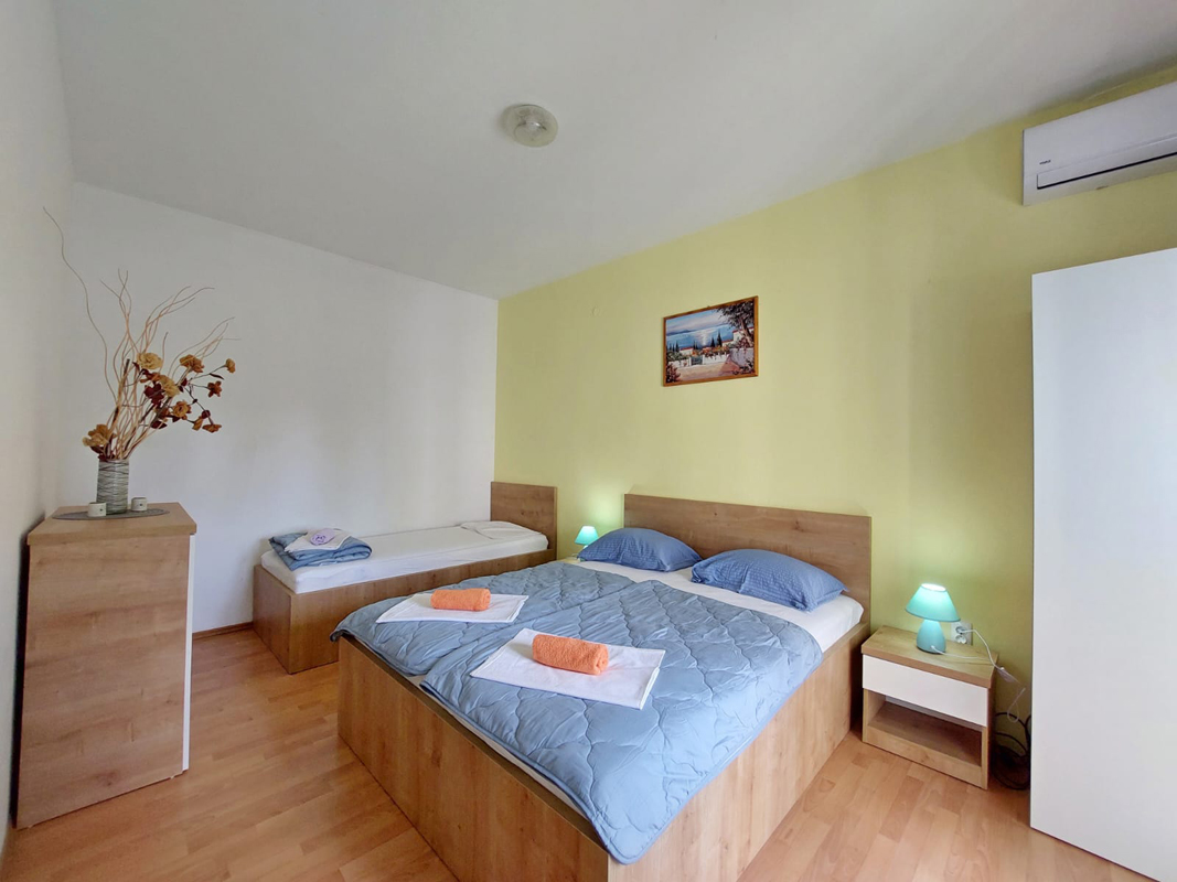 Vila Gradac s polopenzí 11