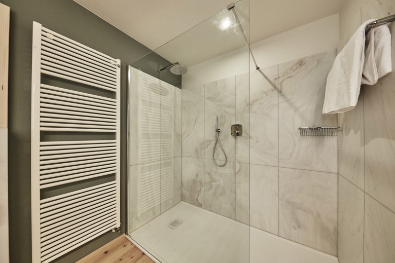 Hotel Goldene Rose Karthaus pokoje - SKIMAX