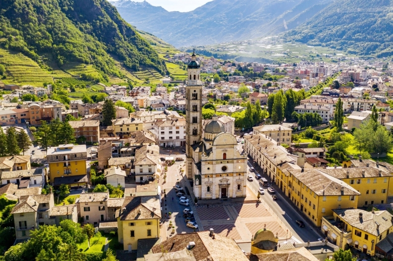 Hotel Bernina Express  Švýcarsko vlakem