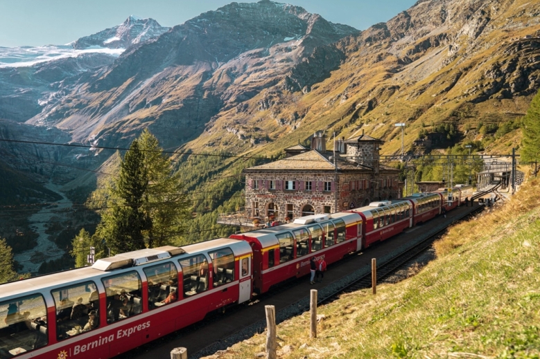 Hotel Bernina Express  Švýcarsko vlakem