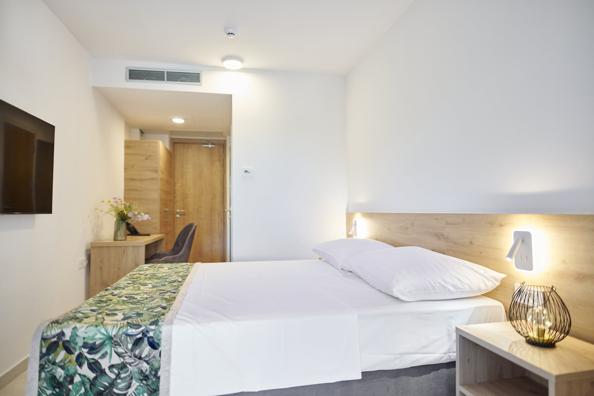 Colentum Resort Murter 19