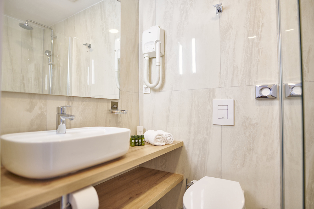 Colentum Resort Murter 22