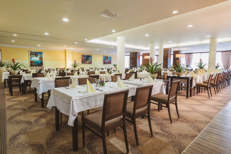Hotel Hotel Ramada Hotel & Suites s polopenzí dovolená