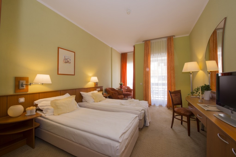Hotel Hunguest Hotel Aquarell Cegléd dovolená