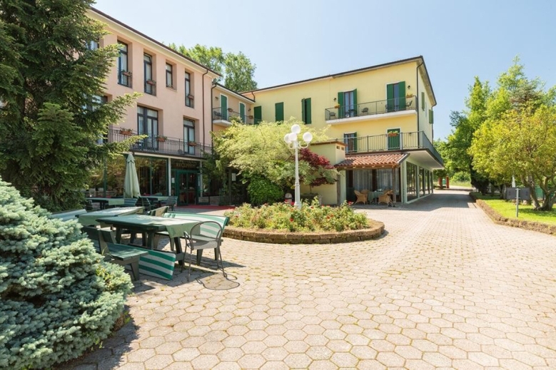 Hotel Park Hotel Jolanda - autobusem
