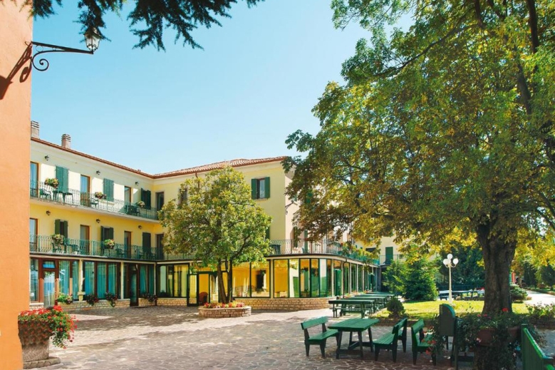 Hotel Park Hotel Jolanda - autobusem