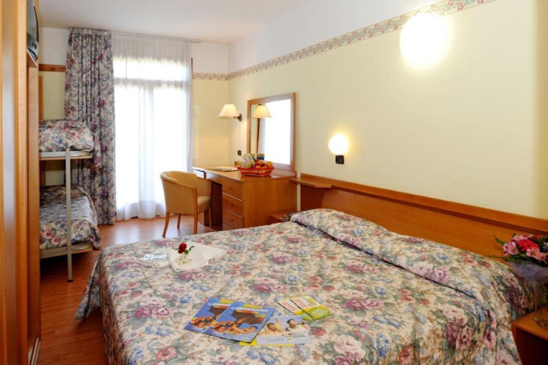 Hotel Park Hotel Jolanda - autobusem