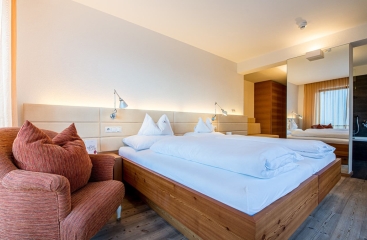 Alphotel Stocker ***