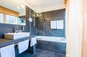 Alphotel Stocker ***