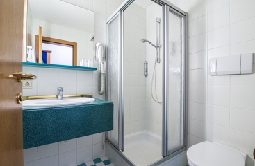 Alphotel Stocker ***