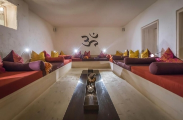 Alphotel Stocker ***