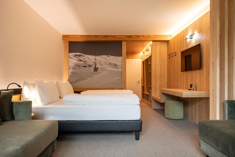 Hotel Blu Senales Active & Family Resort - SKIMAX