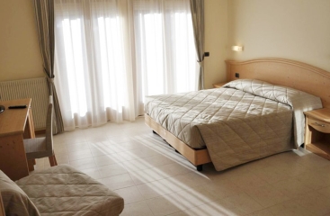 Hotel Select ***S