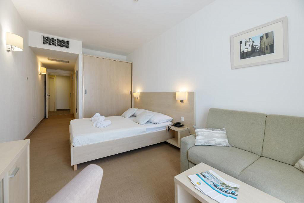 Hotel Adria 11