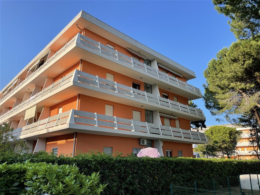 Apt. domy Landorra / Carina 22