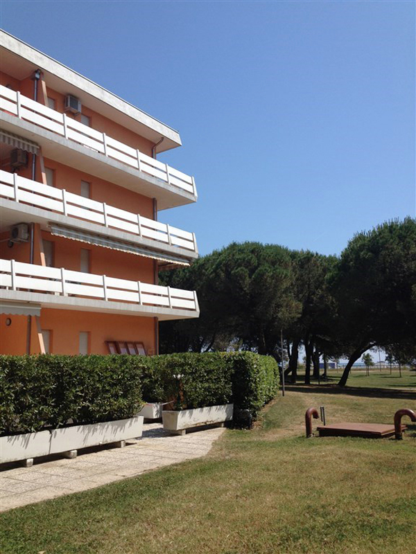 Apt. domy Landorra / Carina 25